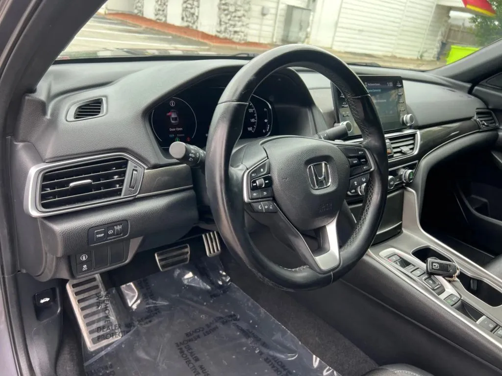 Honda Accord photo 23