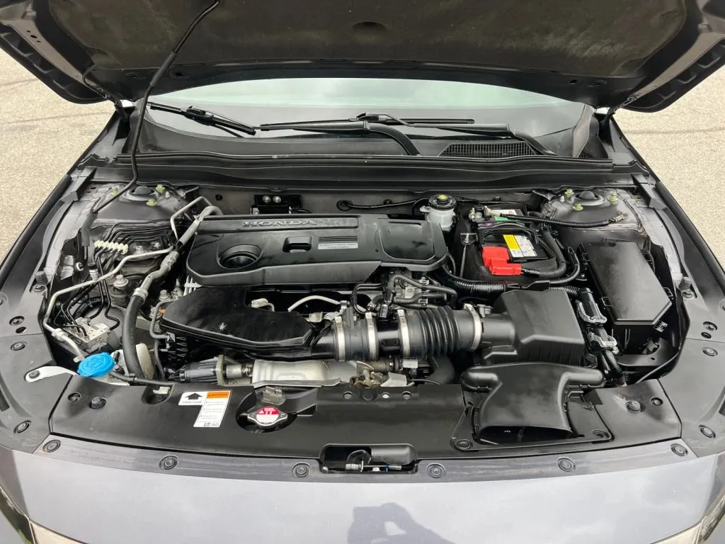 Honda Accord photo 28