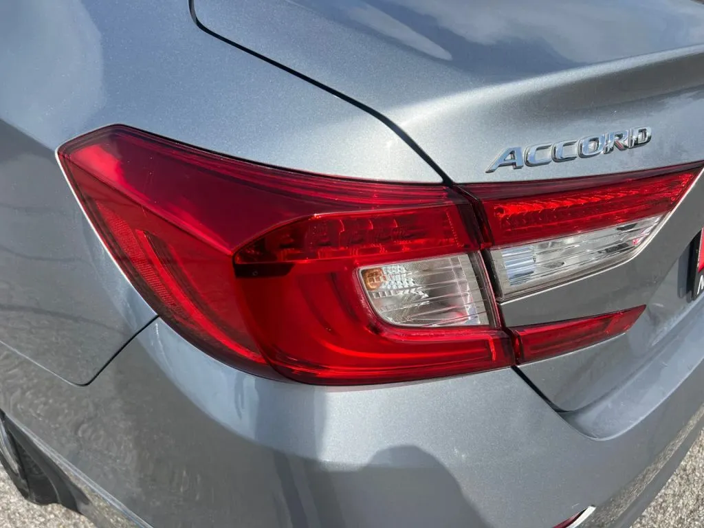Honda Accord photo 34