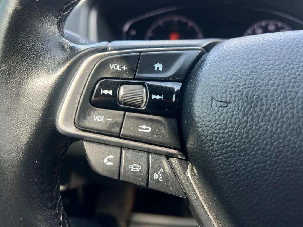 Honda Accord photo 42