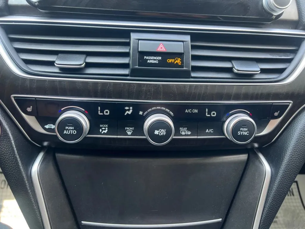 Honda Accord photo 38