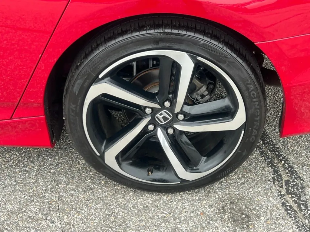 Honda Accord photo 36