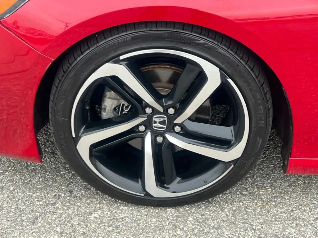 Honda Accord photo 27
