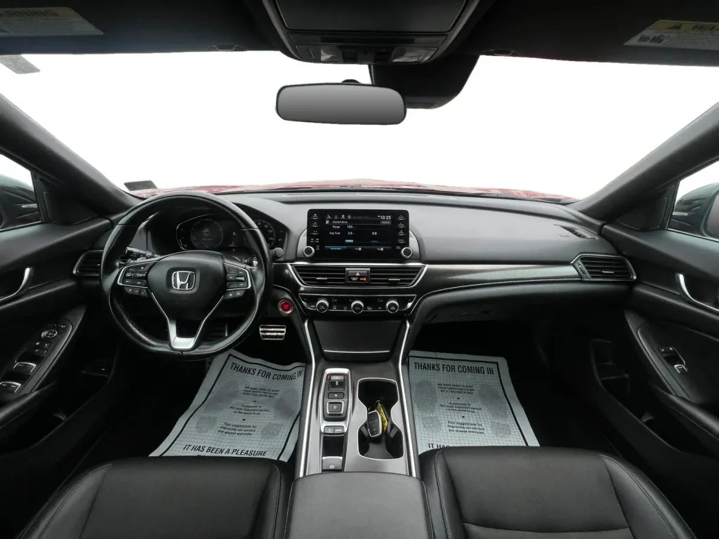 Honda Accord photo 11