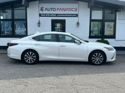 White 2020 Lexus ES 350 Sedan 4D for sale in Fredericksburg, VA
