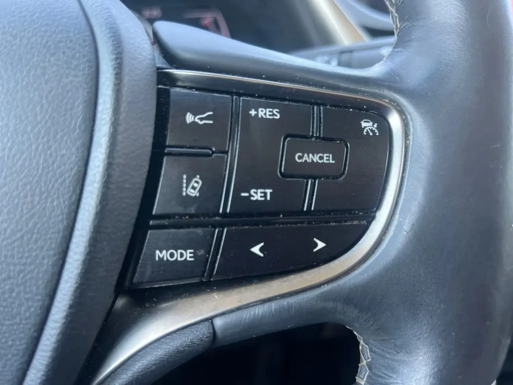 Lexus ES photo 42