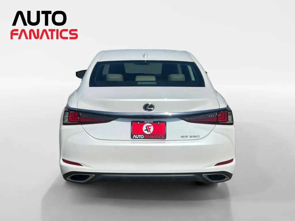 Lexus ES photo 4
