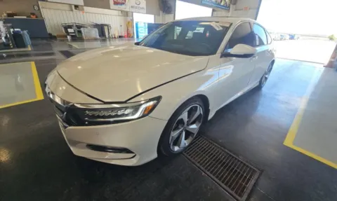 White 2018 Honda Accord Touring Sedan 4D for sale in Fredericksburg, VA