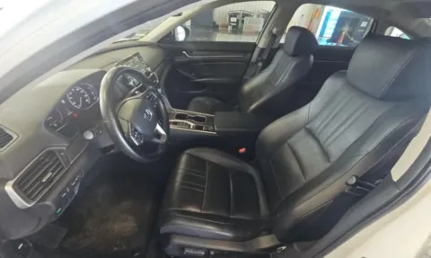 More photos of 2018 Honda Accord Touring Sedan 4D at Auto Fanatics, VA