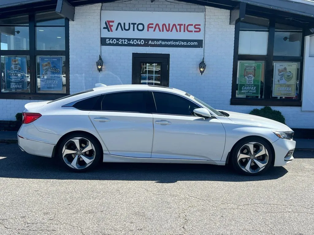White 2018 Honda Accord Touring Sedan 4D for sale in Fredericksburg, VA