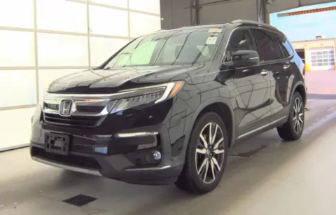 Another view of 2019 Honda Pilot Touring Sport Utility 4D for sale in Fredericksburg, VA at Auto Fanatics
