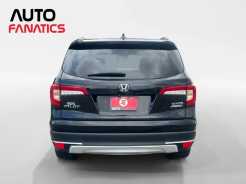 More photos of 2019 Honda Pilot Touring Sport Utility 4D at Auto Fanatics, VA