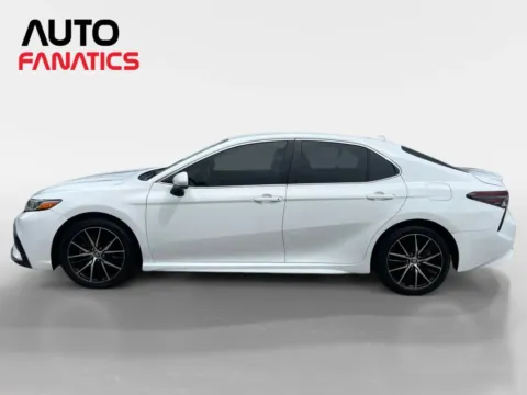 Another view of 2021 Toyota Camry SE Sedan 4D for sale in Fredericksburg, VA at Auto Fanatics