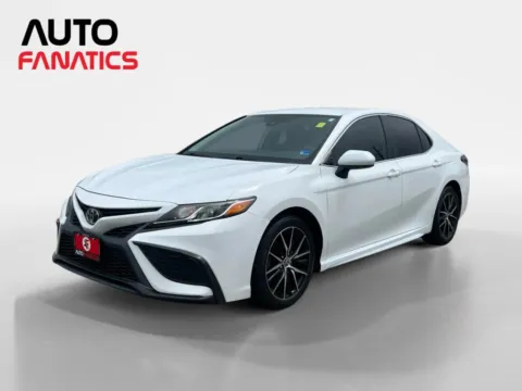 Photos of 2021 Toyota Camry SE Sedan 4D for sale in Fredericksburg, VA at Auto Fanatics