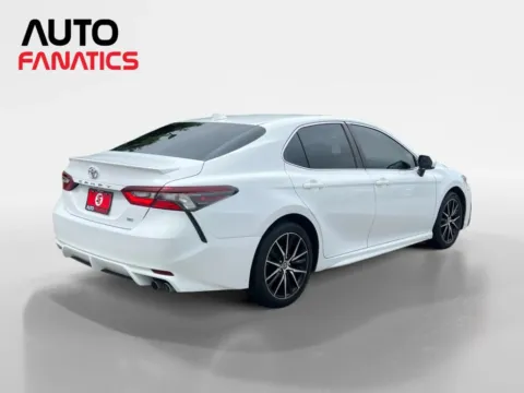 More photos of 2021 Toyota Camry SE Sedan 4D at Auto Fanatics, VA