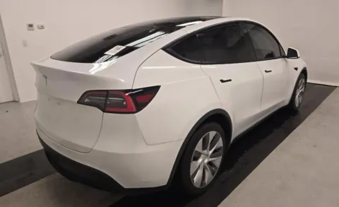 Another view of 2021 Tesla Model Y Long Range Sport Utility 4D for sale in Fredericksburg, VA at Auto Fanatics