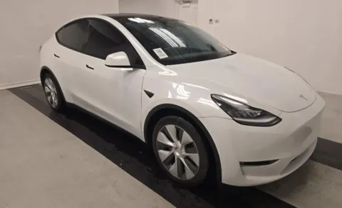 Photos of 2021 Tesla Model Y Long Range Sport Utility 4D for sale in Fredericksburg, VA at Auto Fanatics