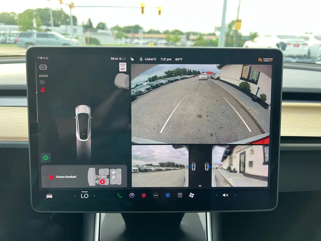 Tesla Model Y photo 41