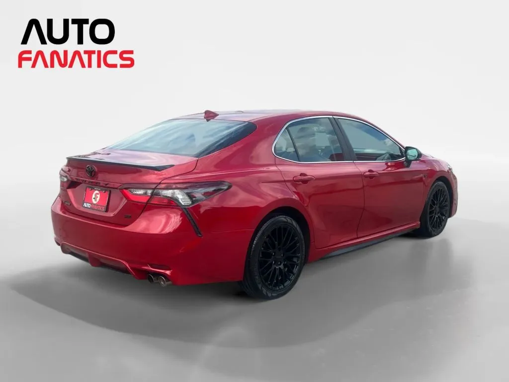 Toyota Camry photo 6