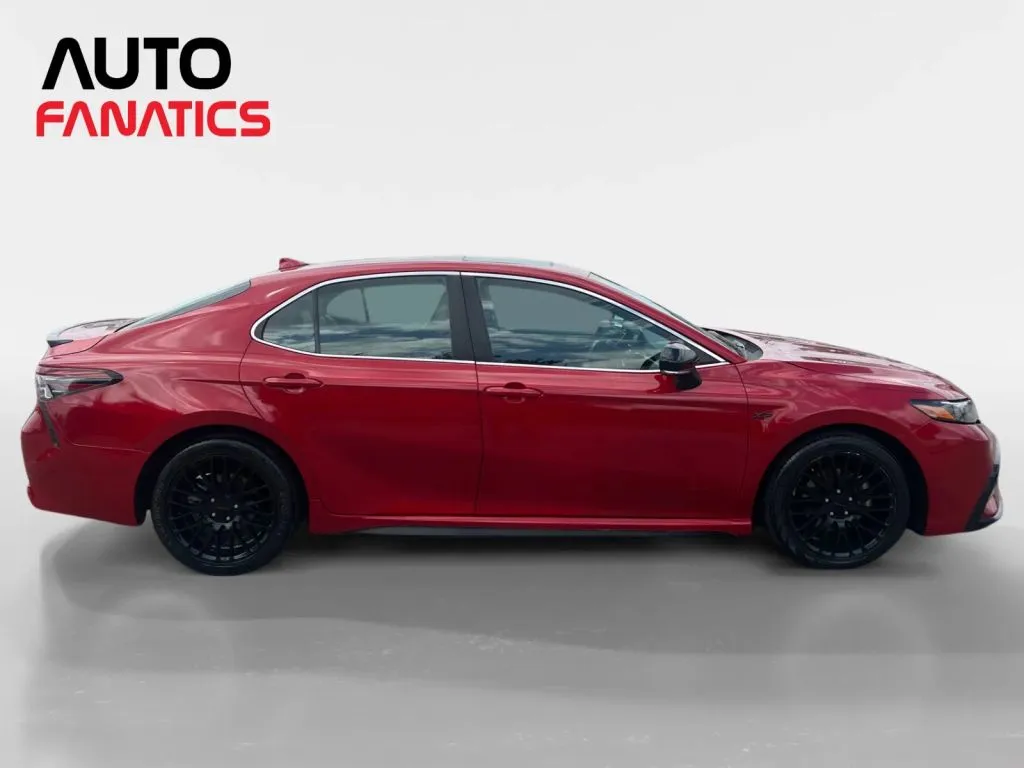 Toyota Camry photo 7