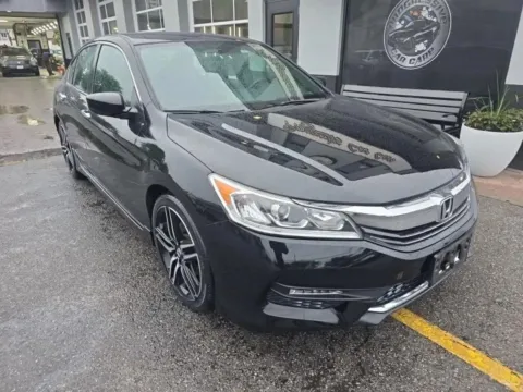 More photos of 2017 Honda Accord Sport SE Sedan 4D at Auto Fanatics, VA