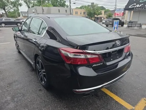 Photos of 2017 Honda Accord Sport SE Sedan 4D for sale in Fredericksburg, VA at Auto Fanatics