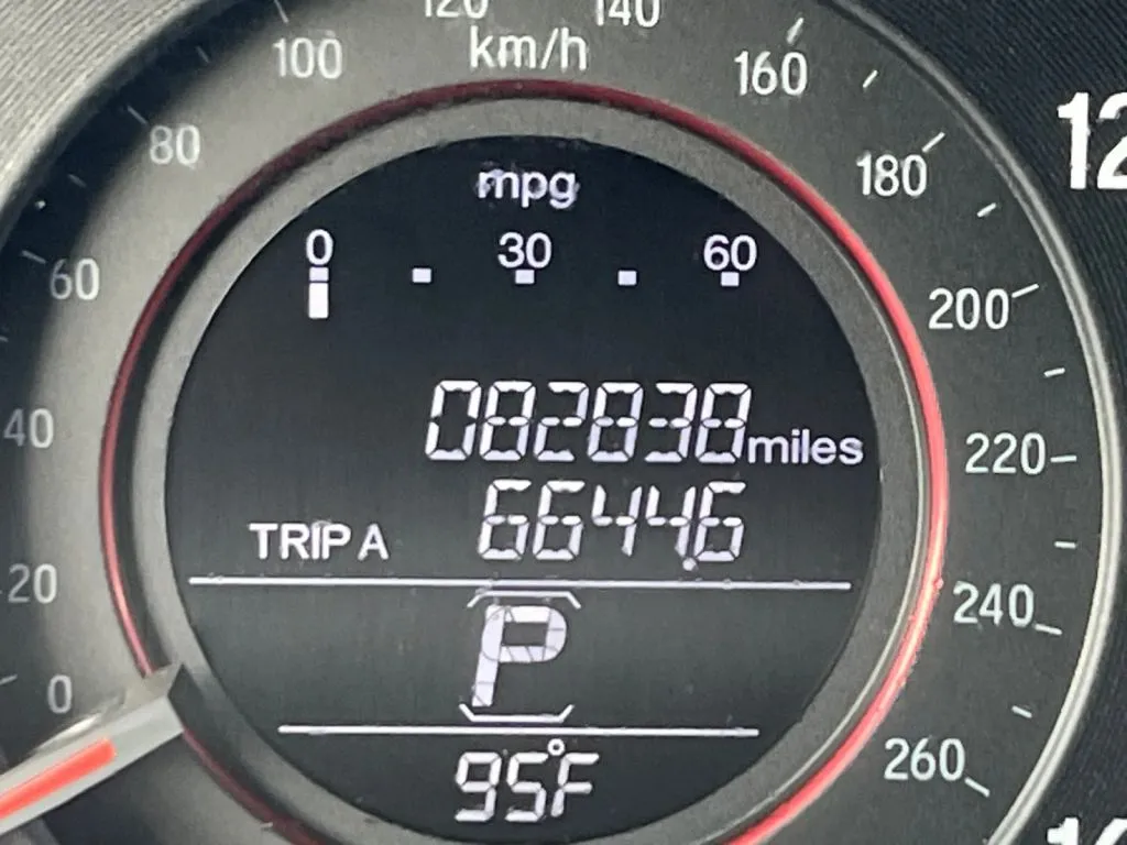 Honda Accord photo 46