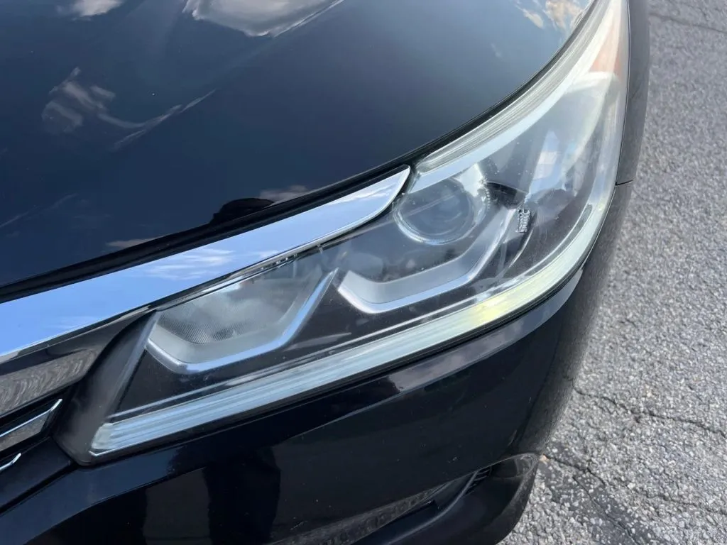 Honda Accord photo 30