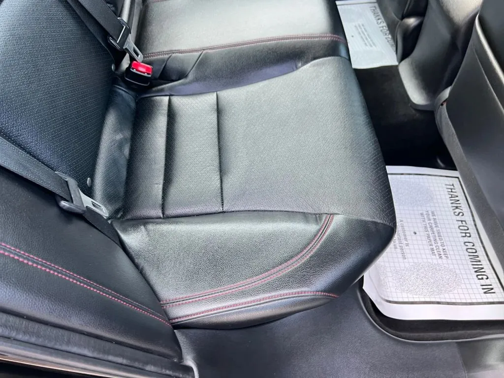 Honda Accord photo 20
