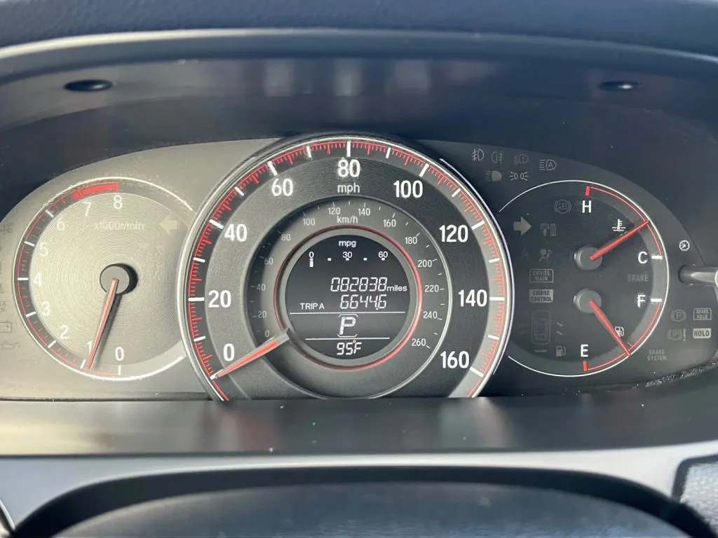 Honda Accord photo 45