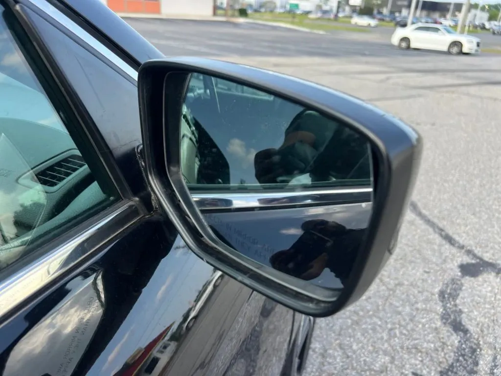 Honda Accord photo 33