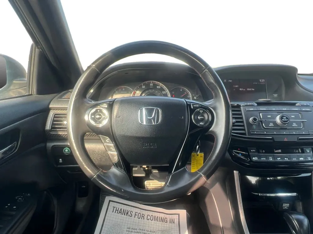 Honda Accord photo 13