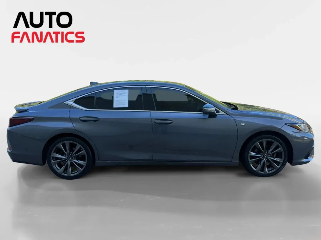Lexus ES photo 7