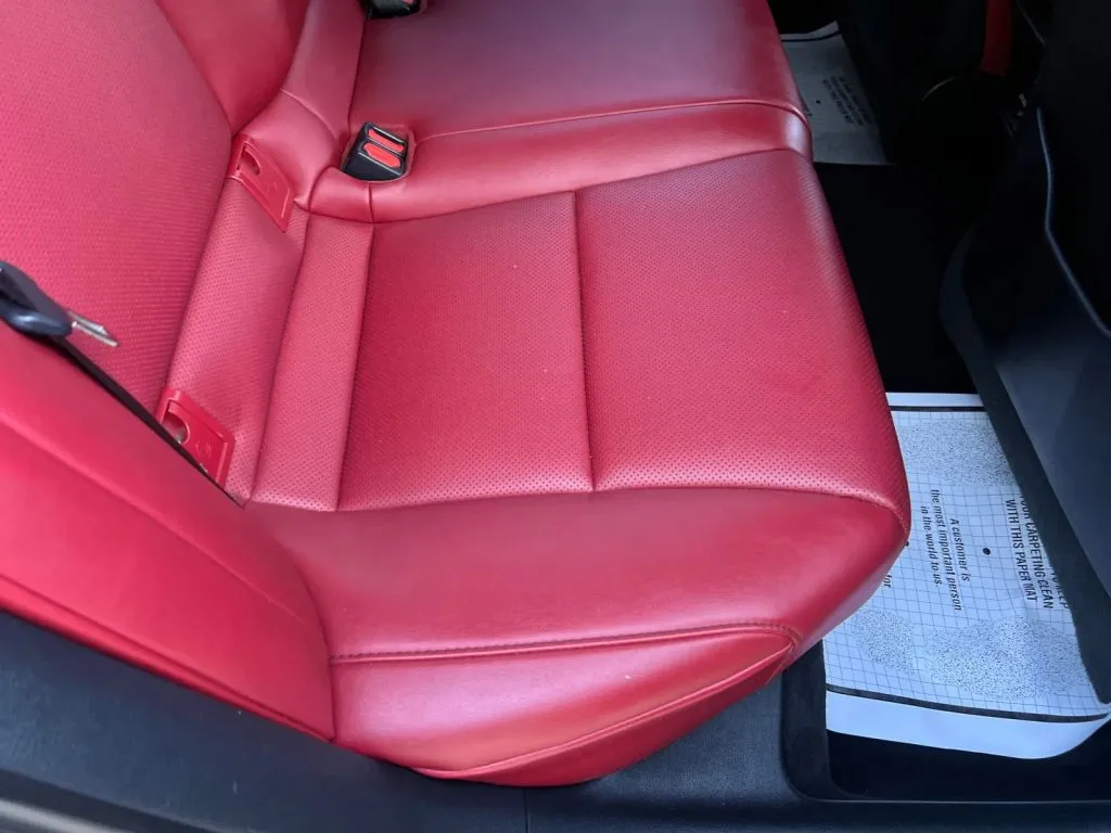 Lexus ES photo 20