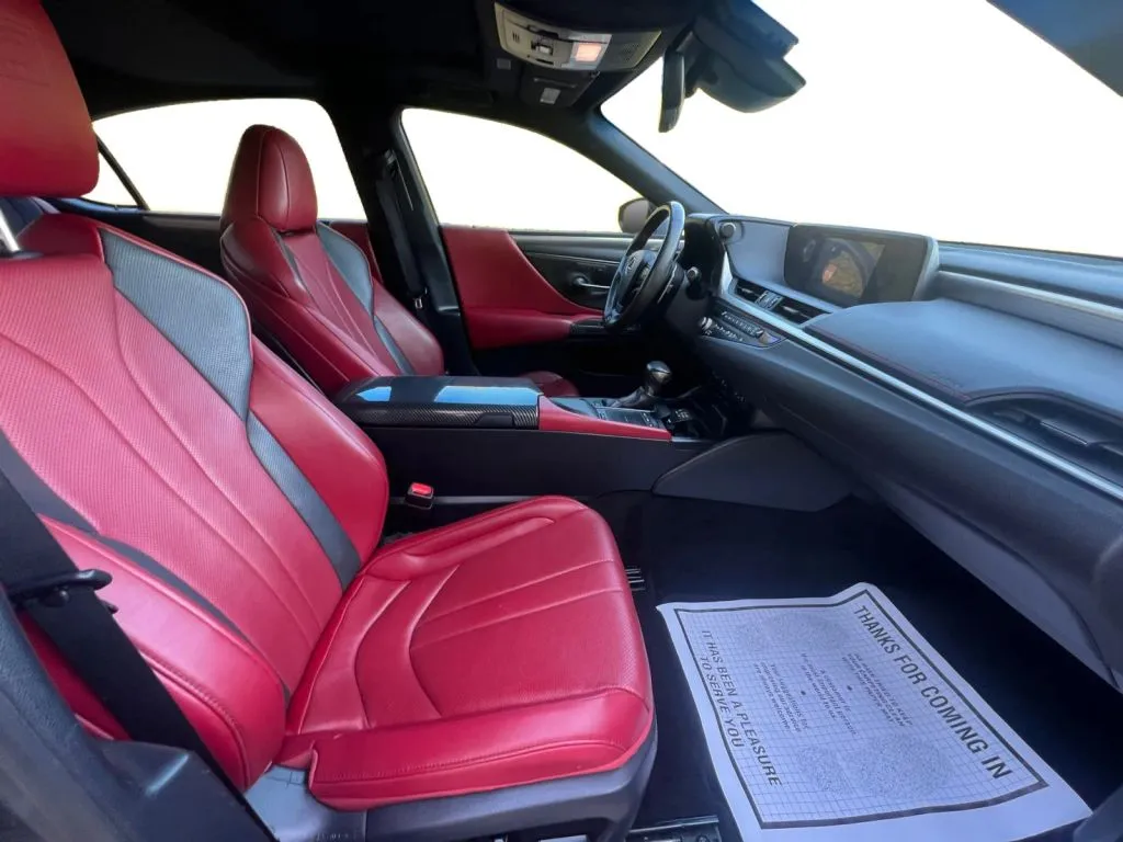 Lexus ES photo 15