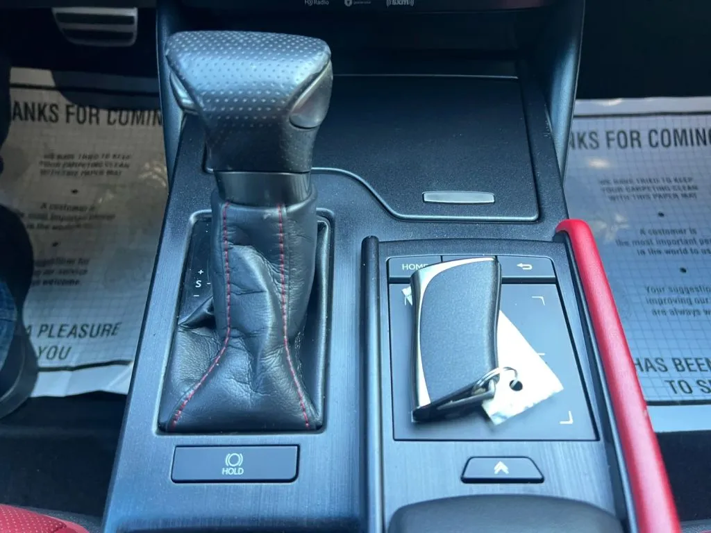 Lexus ES photo 43