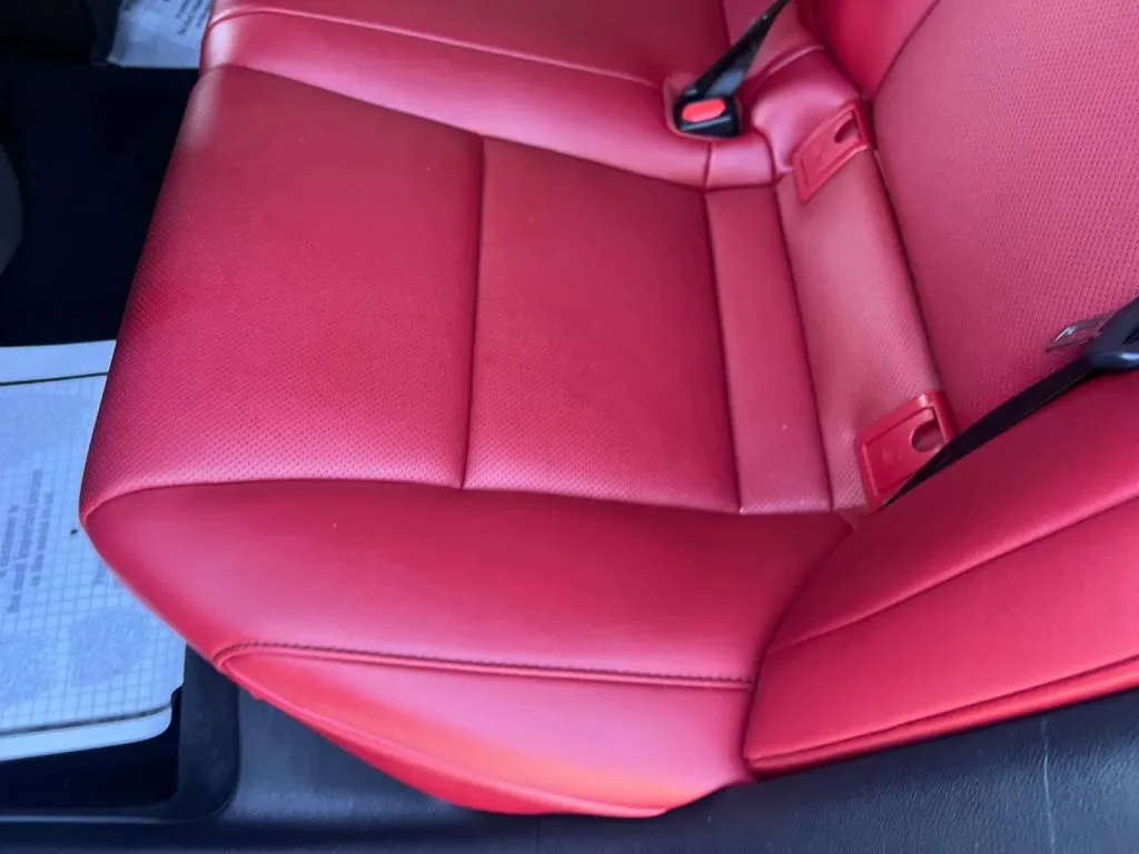 Lexus ES photo 23