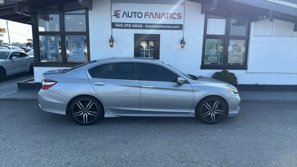 Silver 2017 Honda Accord Sport SE Sedan 4D for sale in Fredericksburg, VA