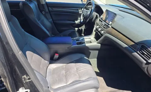 More photos of 2018 Honda Accord EX-L Sedan 4D at Auto Fanatics, VA