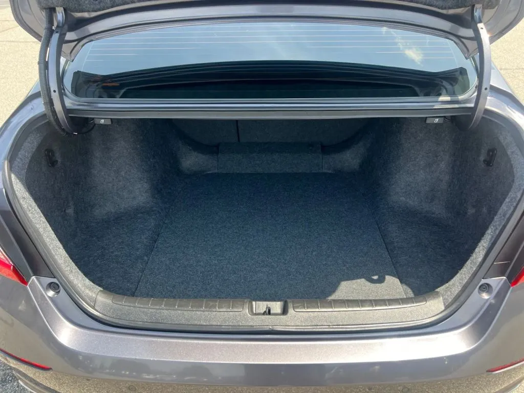 Honda Accord photo 21