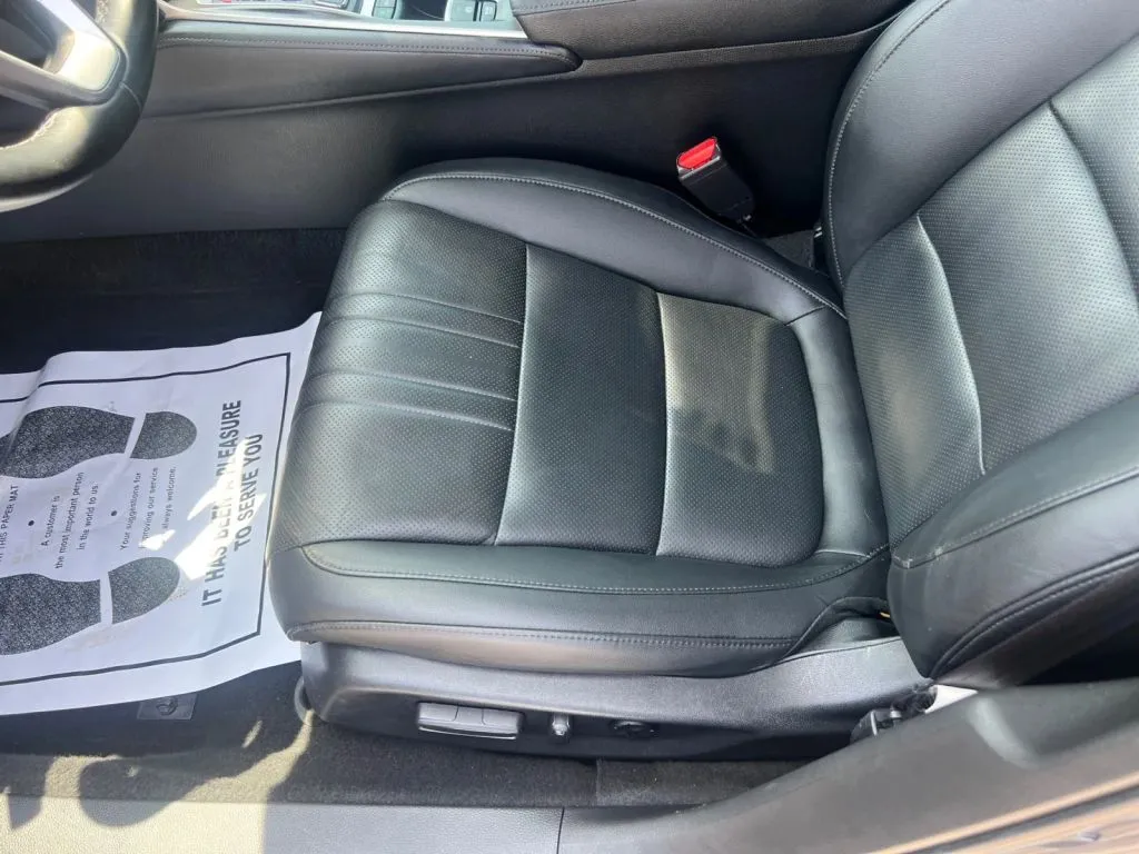 Honda Accord photo 24