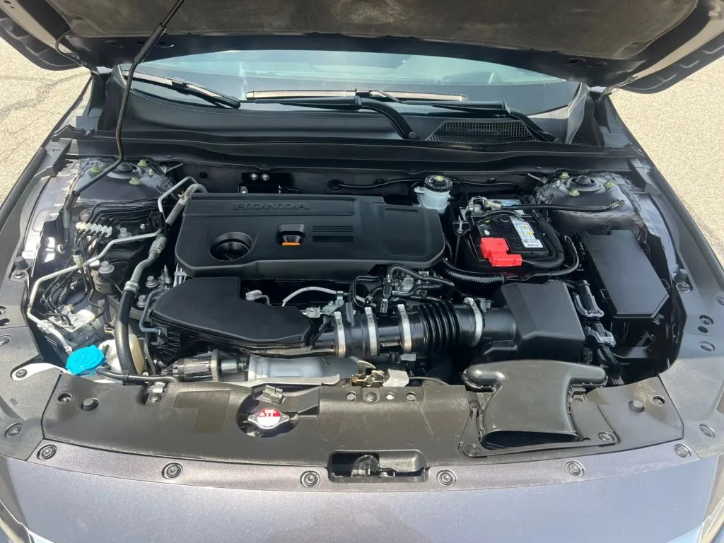 Honda Accord photo 29