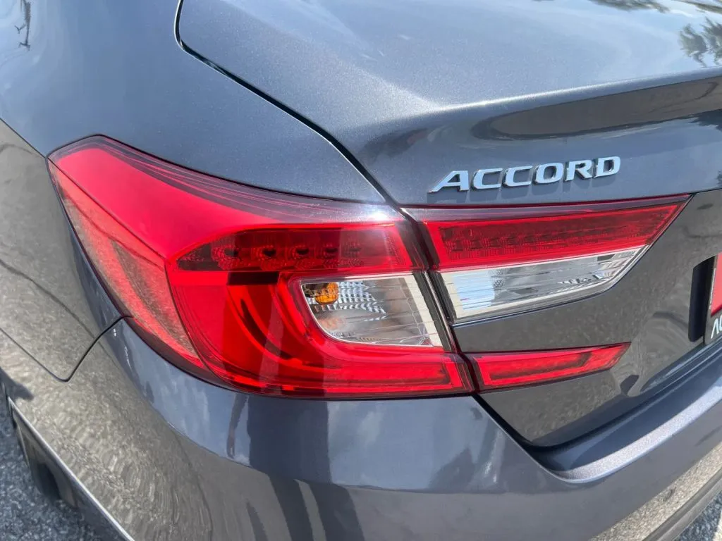 Honda Accord photo 34