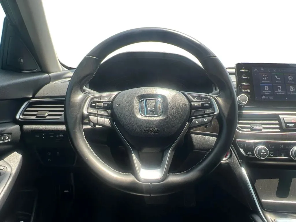 Honda Accord photo 13
