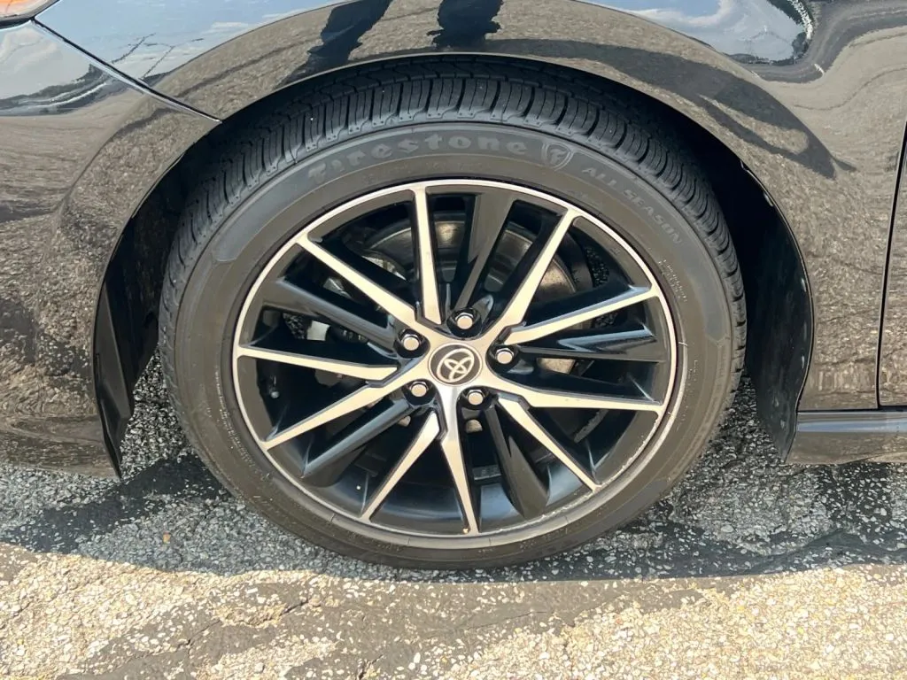 Toyota Camry photo 30