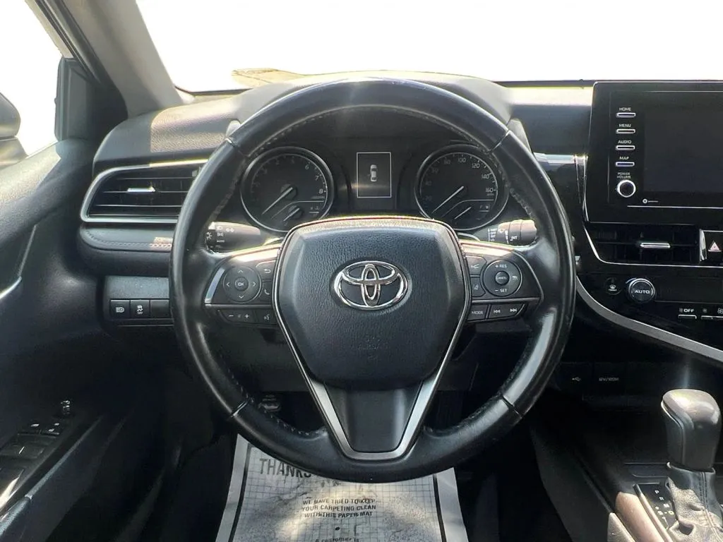 Toyota Camry photo 13