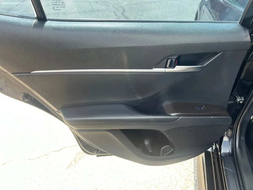 Toyota Camry photo 24