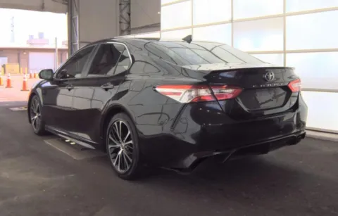 Another view of 2020 Toyota Camry SE Sedan 4D for sale in Fredericksburg, VA at Auto Fanatics