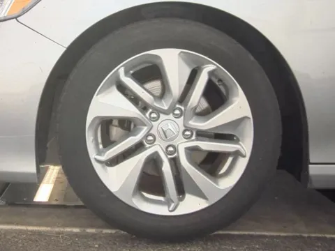 More photos of 2019 Honda Accord LX Sedan 4D at Auto Fanatics, VA