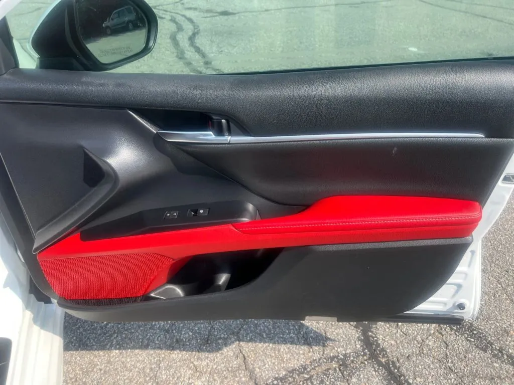 Toyota Camry photo 17